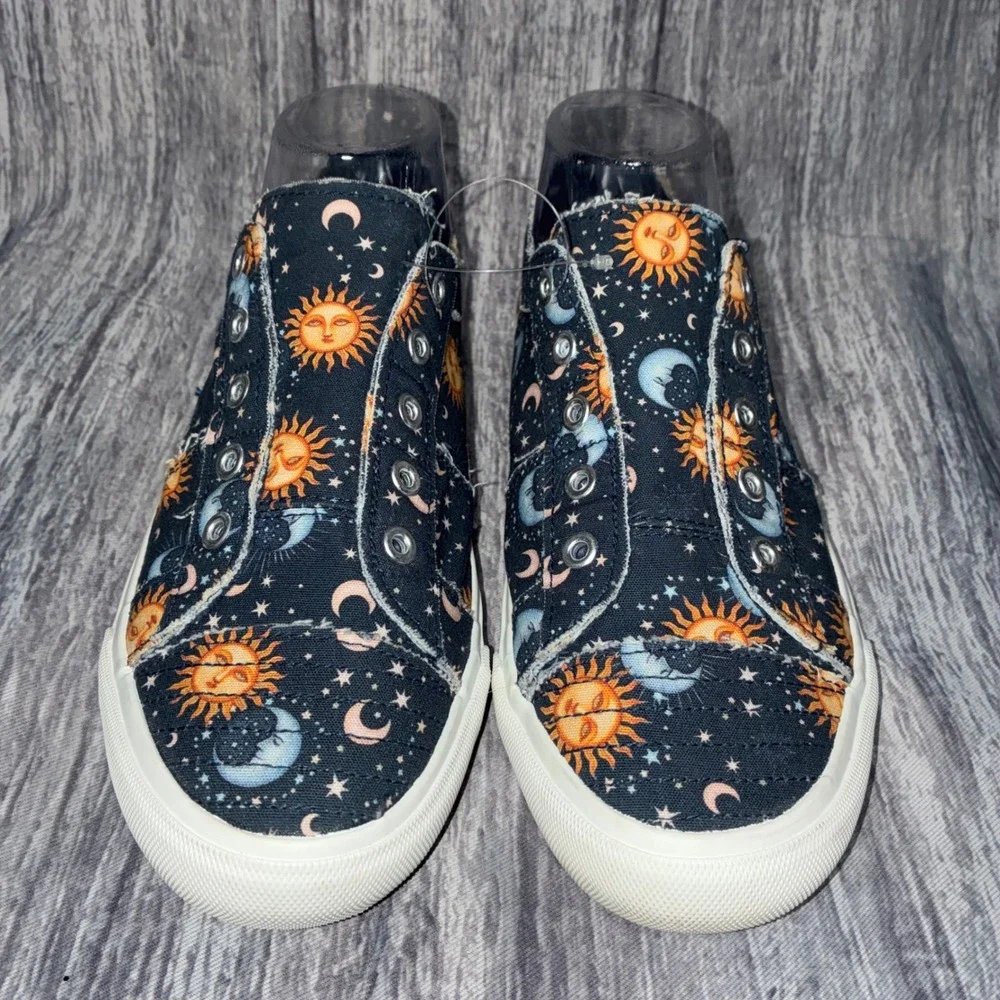 Corkys Women's Size 9 Babalu Slip On Celestial Raw Edge Laceless Sneaker‎ Casual